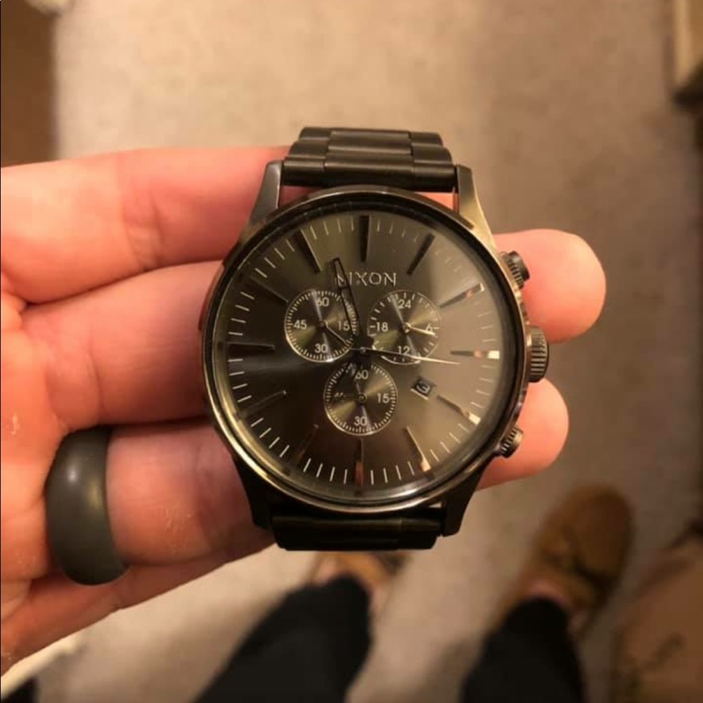 Nixon watch